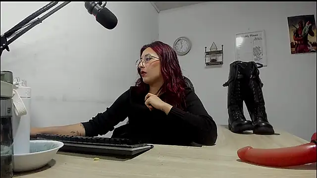 Snapshot of Scarlett_Sen chatting on February 26, 4:05 pm Scarlett Sen online show from February 26, 4:05 pm