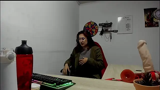Snapshot of Scarlett_Sen chatting on March 17, 12:57 pm Scarlett Sen online show from March 17, 12:57 pm
