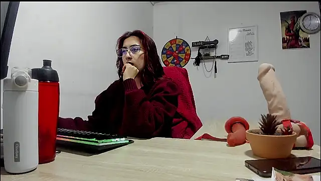 Snapshot of Scarlett_Sen chatting on March 19, 1:51 pm Scarlett Sen online show from March 19, 1:51 pm