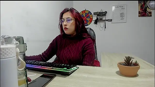 Snapshot of Scarlett_Sen chatting on March 10, 1:21 pm Scarlett Sen online show from March 10, 1:21 pm