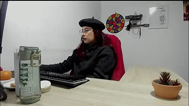 Snapshot of Scarlett_Sen chatting on March 12, 1:19 pm Scarlett Sen online show from March 12, 1:19 pm