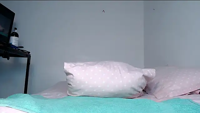 karolgirl-1 online show from March 28, 10:38 am