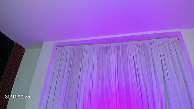 jaddyk  online show from October 30, 9:44 pm