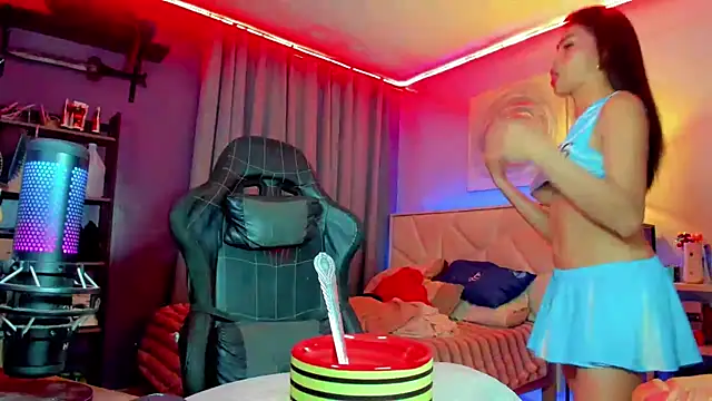 Amethyst ts online show from November 28, 5:13 pm