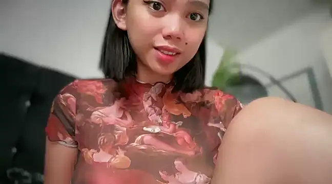Snapshot of GenesisCastillano chatting on March 5, 5:29 am GenesisCastillano online show from March 5, 5:29 am