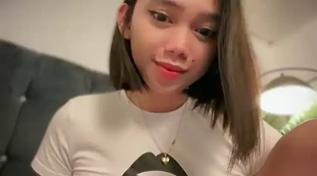 Snapshot of GenesisCastillano chatting on February 23, 5:50 pm GenesisCastillano online show from February 23, 5:50 pm