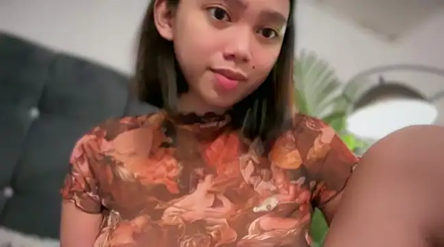 Snapshot of GenesisCastillano chatting on March 13, 5:18 pm GenesisCastillano online show from March 13, 5:18 pm