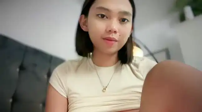 Snapshot of GenesisCastillano chatting on February 5, 7:20 pm GenesisCastillano online show from February 5, 7:20 pm