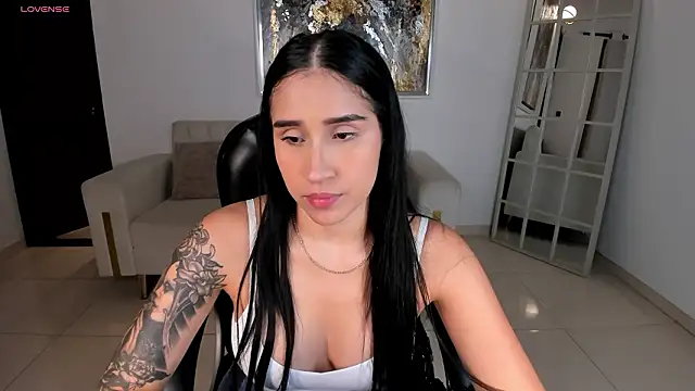 NickyLawson online show from March 27, 4:21 am