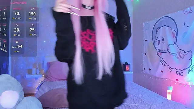 Misty Shadow online show from November 10, 9:20 pm