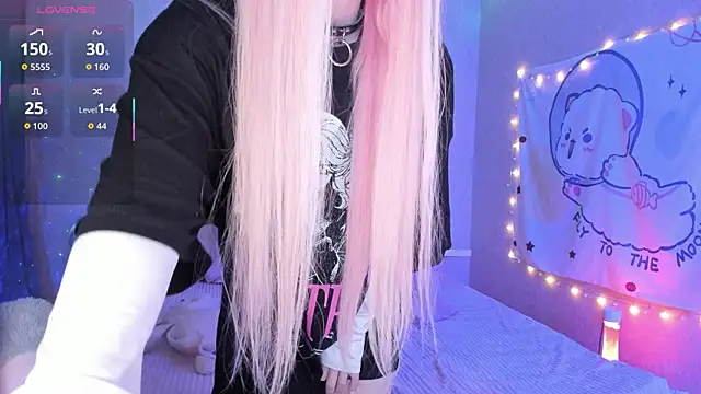 Misty Shadow online show from April 14, 11:10 pm