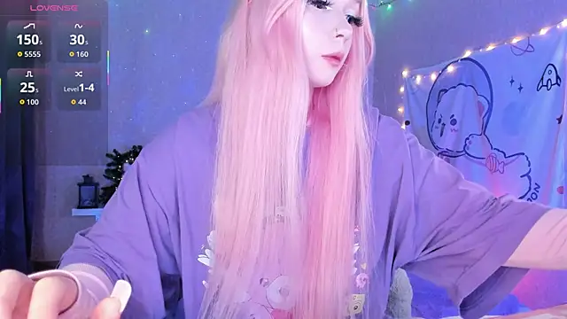 Misty Shadow online show from April 25, 10:40 pm