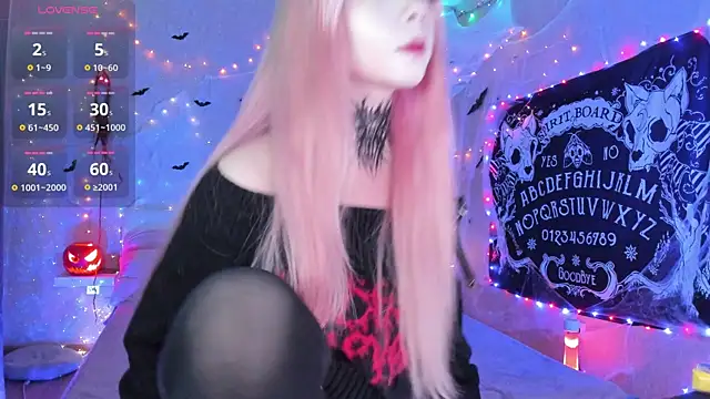 Misty Shadow online show from October 31, 10:38 pm