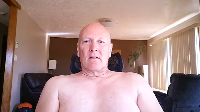Snapshot of BasicAnt chatting on May 19, 3:19 pm BasicAnt online show from May 19, 3:19 pm