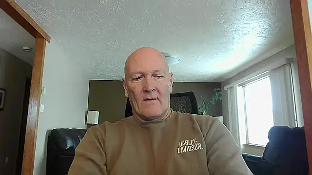 Snapshot of BasicAnt chatting on November 28, 3:45 pm BasicAnt online show from November 28, 3:45 pm