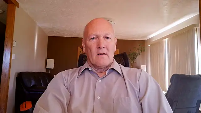 Snapshot of BasicAnt chatting on June 19, 2:23 pm BasicAnt online show from June 19, 2:23 pm