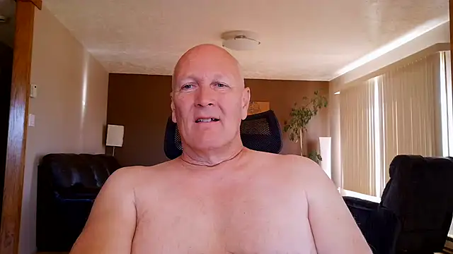 Snapshot of BasicAnt chatting on July 12, 2:29 pm BasicAnt online show from July 12, 2:29 pm