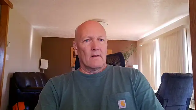 Snapshot of BasicAnt chatting on June 28, 2:34 pm BasicAnt online show from June 28, 2:34 pm