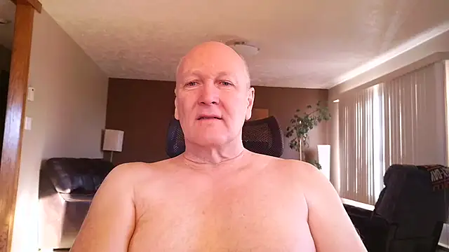 Snapshot of BasicAnt chatting on February 13, 3:34 pm BasicAnt online show from February 13, 3:34 pm