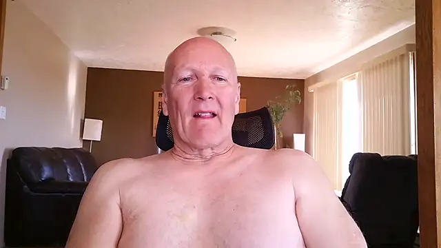 Snapshot of BasicAnt chatting on May 9, 2:42 pm BasicAnt online show from May 9, 2:42 pm