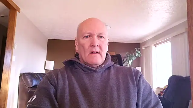 Snapshot of BasicAnt chatting on February 25, 3:45 pm BasicAnt online show from February 25, 3:45 pm