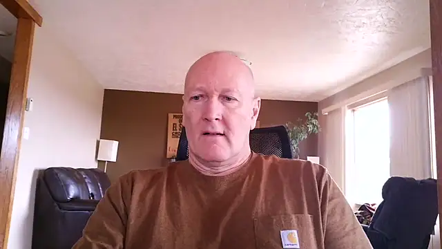 Snapshot of BasicAnt chatting on February 17, 5:43 pm BasicAnt online show from February 17, 5:43 pm