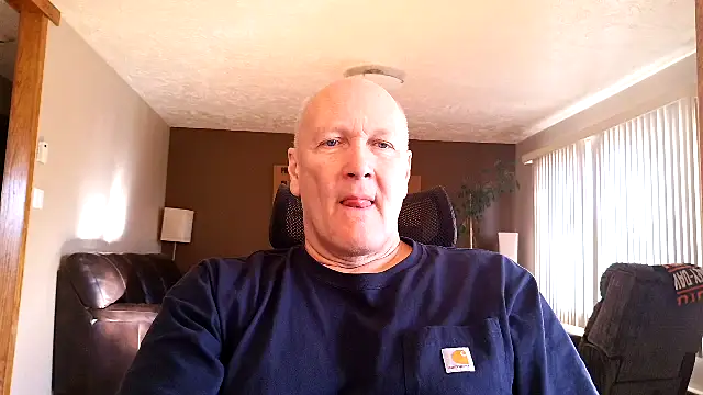 Snapshot of BasicAnt chatting on February 11, 4:18 pm BasicAnt online show from February 11, 4:18 pm