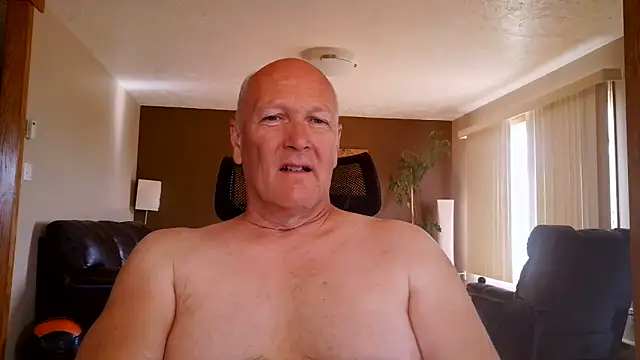 Snapshot of BasicAnt chatting on June 9, 3:02 pm BasicAnt online show from June 9, 3:02 pm