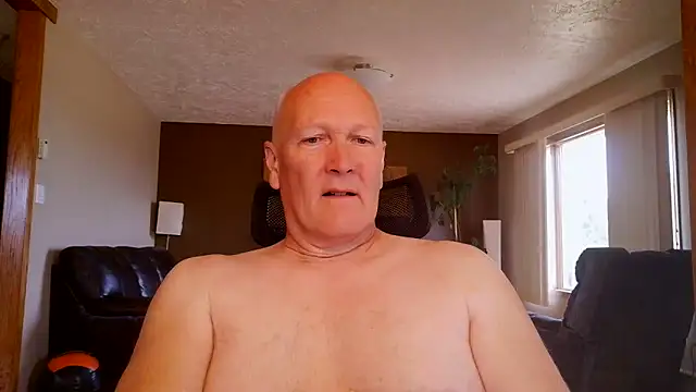 Snapshot of BasicAnt chatting on June 16, 2:28 pm BasicAnt online show from June 16, 2:28 pm