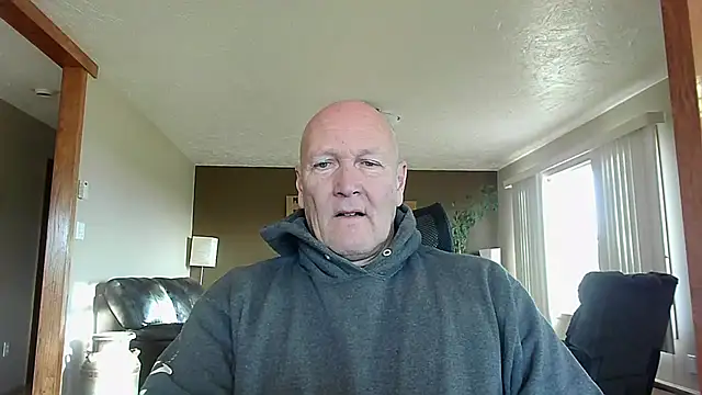 Snapshot of BasicAnt chatting on October 29, 2:49 pm BasicAnt online show from October 29, 2:49 pm