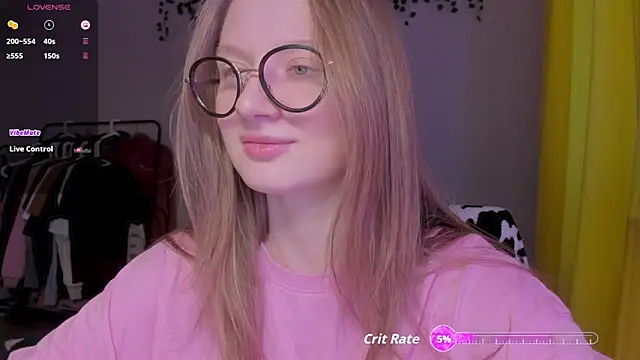 mollytuck online show from March 4, 1:30 pm