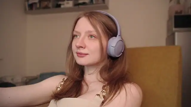 mollytuck online show from December 21, 3:20 pm