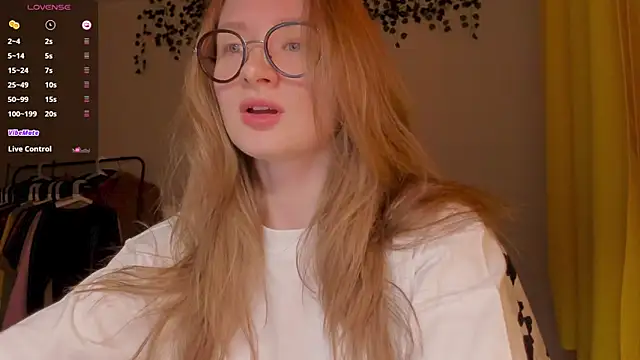 mollytuck online show from March 15, 3:52 pm