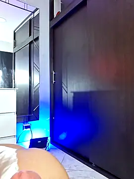 sheerly online show from October 17, 9:38 pm