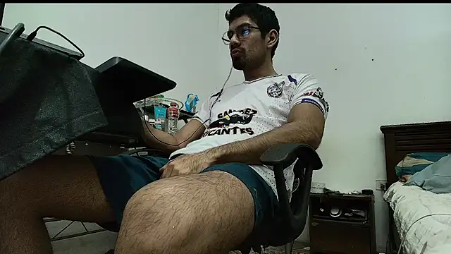 x-sebastian online show from April 2, 2:08 am