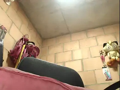 Snapshot of Camilalatin69 chatting on October 20, 4:40 pm Camilalatin69 online show from October 20, 4:40 pm