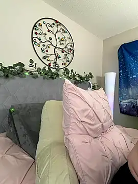 Kaitlyn Winters online show from January 14, 12:25 am