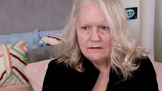 Kaitlyn Winters online show from February 20, 6:54 pm