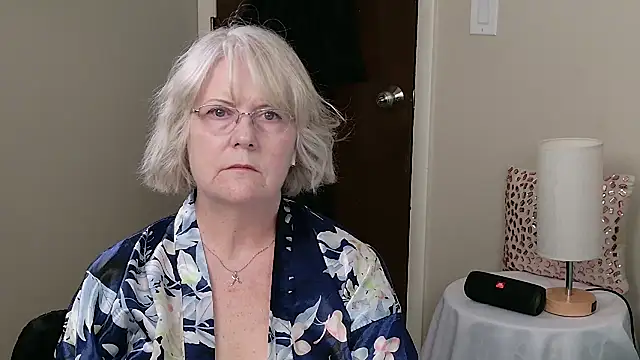 Kaitlyn Winters online show from January 15, 7:12 pm