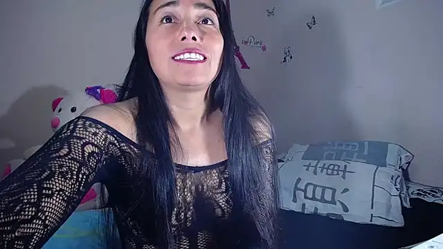 Snapshot of hanna_girl21 chatting on June 12, 1:58 am hanna girl21 online show from June 12, 1:58 am