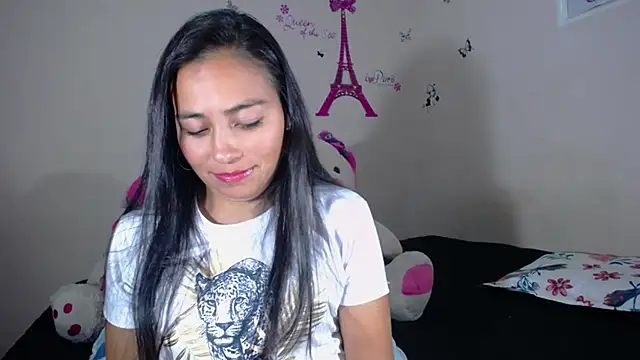 Snapshot of hanna_girl21 chatting on July 10, 1:49 am hanna girl21 online show from July 10, 1:49 am