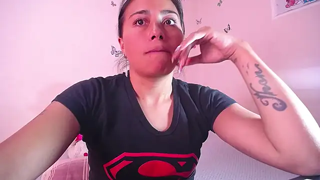 hanna girl21 online show from March 7, 8:25 pm