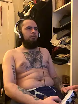 Snapshot of cnasty5621333 chatting on November 14, 11:03 am cnasty5621333 online show from November 14, 11:03 am