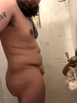 Snapshot of cnasty5621333 chatting on October 22, 5:40 am cnasty5621333 online show from October 22, 5:40 am