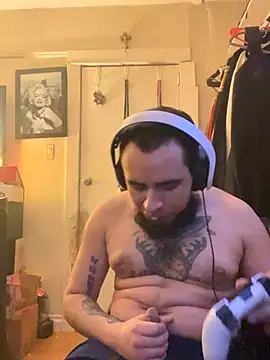 Snapshot of cnasty5621333 chatting on October 17, 6:06 am cnasty5621333 online show from October 17, 6:06 am