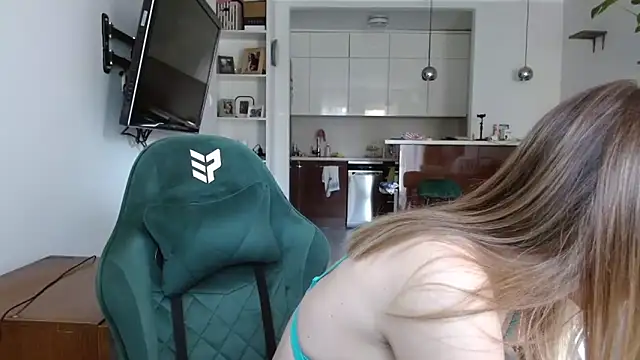 illusorycat online show from October 21, 10:36 am