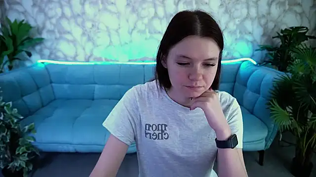 Snapshot of MaRich_Ka chatting on November 25, 6:47 am MaRich Ka online show from November 25, 6:47 am