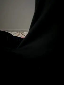 MAHKE12 online show from October 31, 10:05 pm