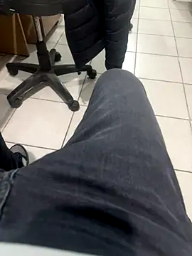 MAHKE12 online show from November 24, 2:39 pm