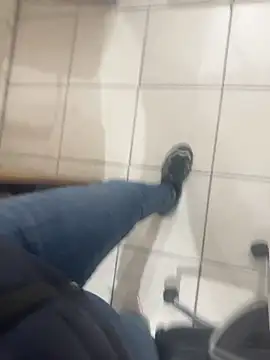 MAHKE12 online show from February 6, 9:49 am